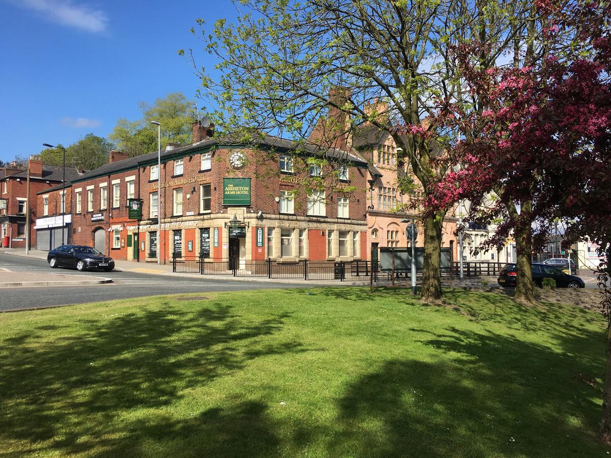 Assheton Arms Hotel Middleton  Buitenkant foto